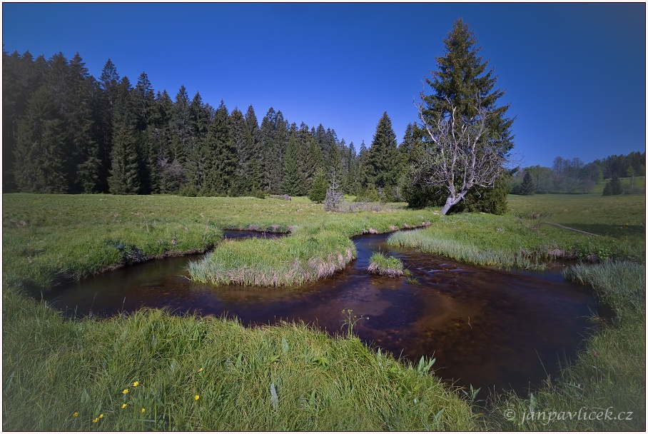 MEANDR KŘEMELNÉ