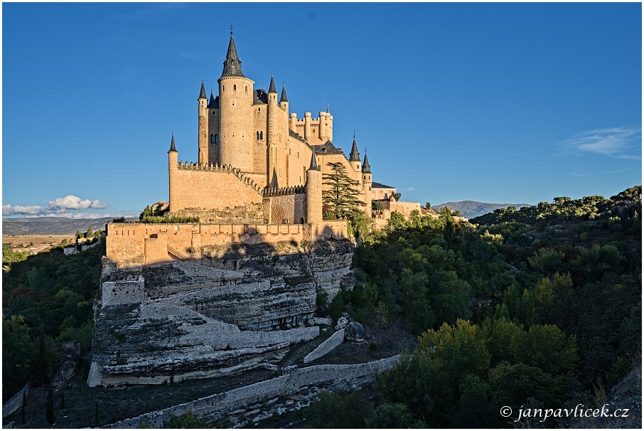 SEGOVIA  ALCÁZAR  = PEVNOST SEGOVIA