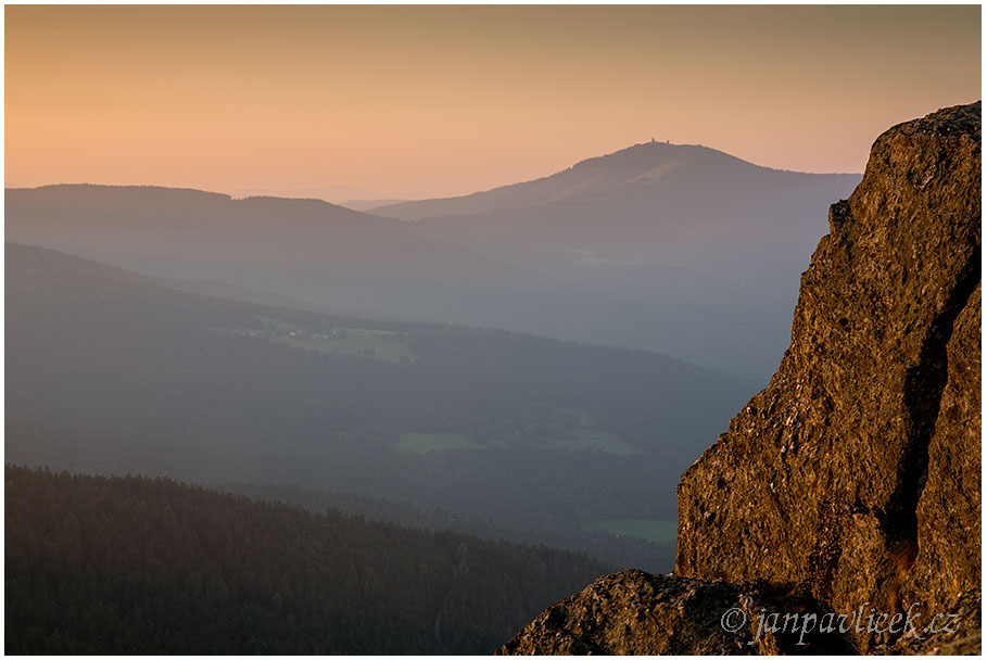 Velký Javor (1456 m) z Malého Ostrého (1266 m)