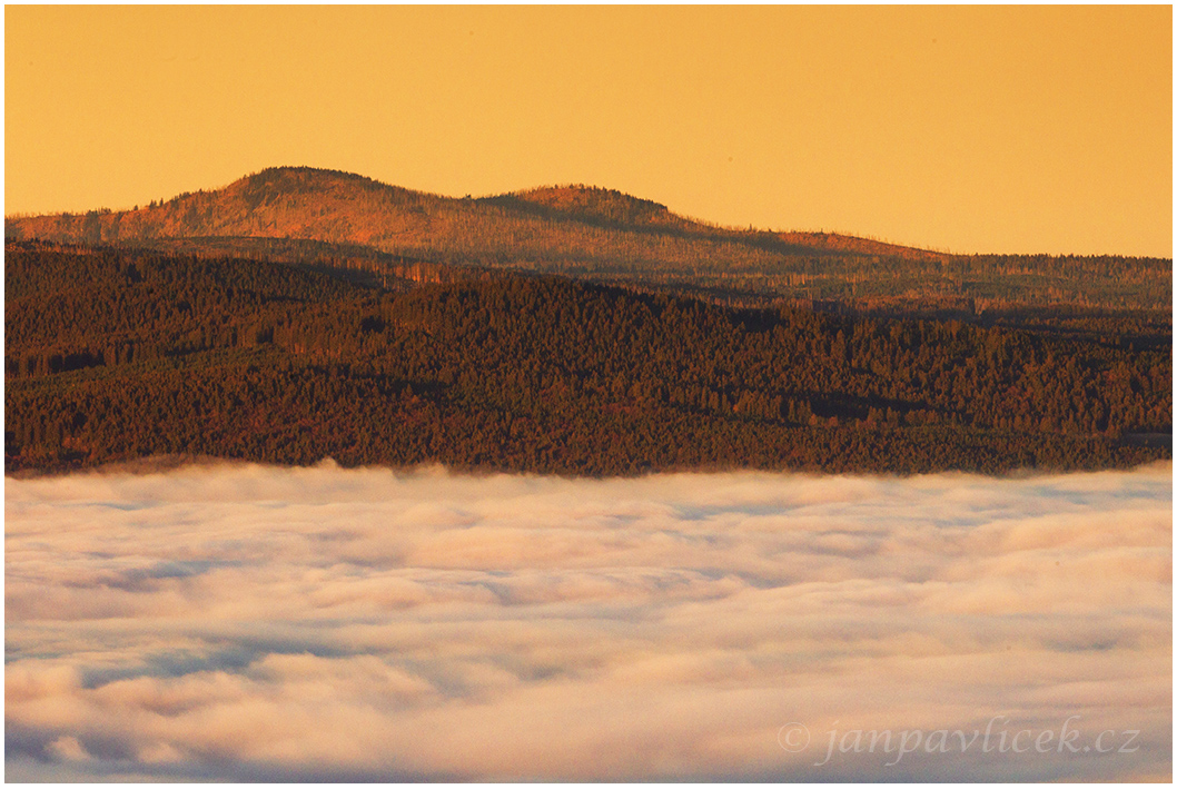 Velký Roklan (1453 m), Malý Roklan (1399 m)  z Boubína