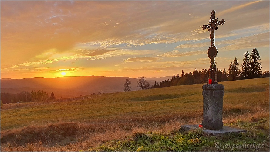 Západ nad Poledníkem