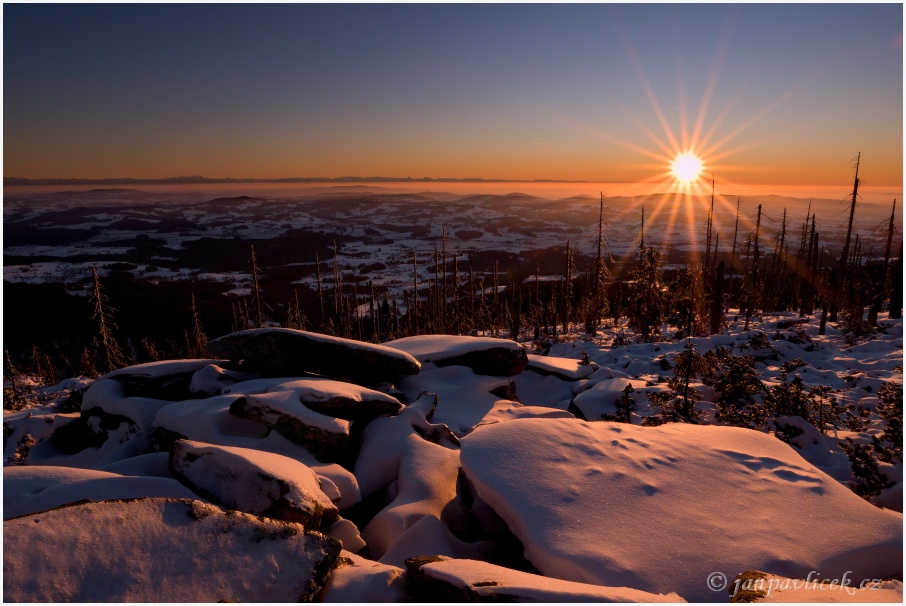 ZÁPAD SLUNCE Z TROJMEZNÉ (1302 m n.m.)