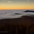 Východ slunce z Boubína (1362 m) , vpravo Bobík (1264 m)... | fotografie